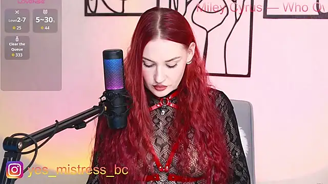 Snapshot of Vicky_Fetish chatting on April 12, 2026, 1:03 pm Vicky Fetish online show from April 12, 2026, 1:03 pm