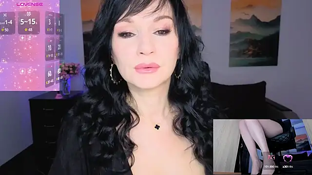 Snapshot of Sofia_Ford chatting on October 17, 2025, 7:00 am Sofia Ford online show from October 17, 2025, 7:00 am