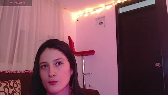 Snapshot of AlissonnFoxx chatting on March 2, 2025, 1:58 am AlissonnFoxx online show from March 2, 2025, 1:58 am