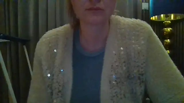 Bella-Tight online show from February 7, 2026, 6:38 pm