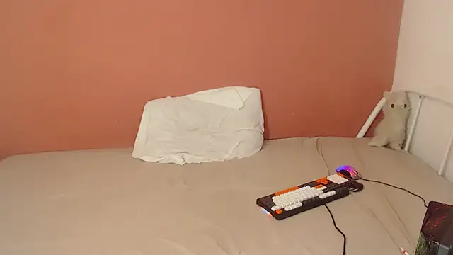 Oliver sweet  online show from March 13, 2026, 12:48 am