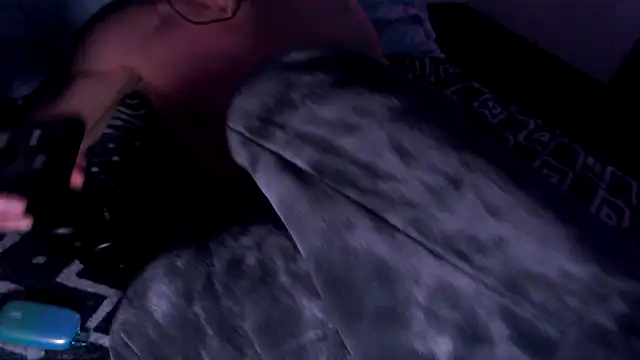 SpunsieLove online show from October 30, 2025, 7:17 am