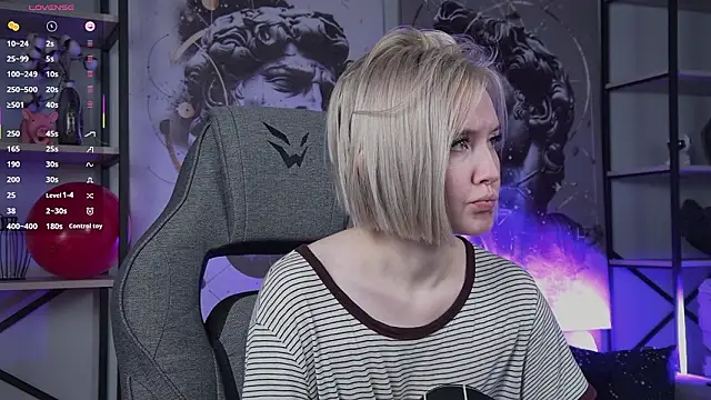 ReiYosimoto online show from February 19, 2026, 3:31 pm