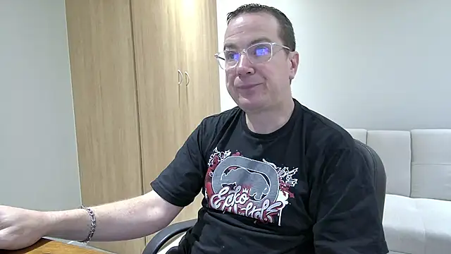 BrettJ81 online show from November 6, 2025, 2:54 pm