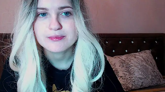 Sara4uu online show from February 8, 2025, 11:55 pm