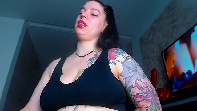 Snapshot of Laya_Moon chatting on November 13, 2025, 6:06 am Laya Moon online show from November 13, 2025, 6:06 am