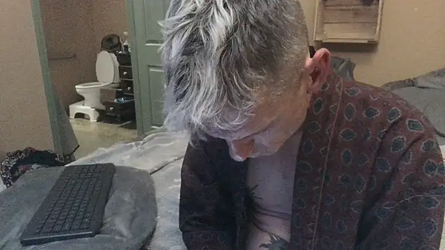 Snapshot of leahcimnikral chatting on September 20, 2025, 8:19 am leahcimnikral online show from September 20, 2025, 8:19 am