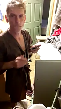 Snapshot of leahcimnikral chatting on November 21, 2025, 7:40 am leahcimnikral online show from November 21, 2025, 7:40 am