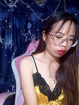 Snapshot of __Mai-love19__ chatting on November 10, 2025, 12:10 pm Mai-love19 online show from November 10, 2025, 12:10 pm