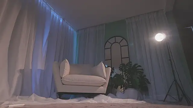 AmyArmstrong online show from February 21, 2026, 9:50 pm