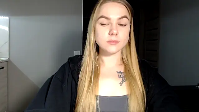 Snapshot of Sunbeam_ chatting on February 17, 2025, 7:12 pm Sunbeam online show from February 17, 2025, 7:12 pm