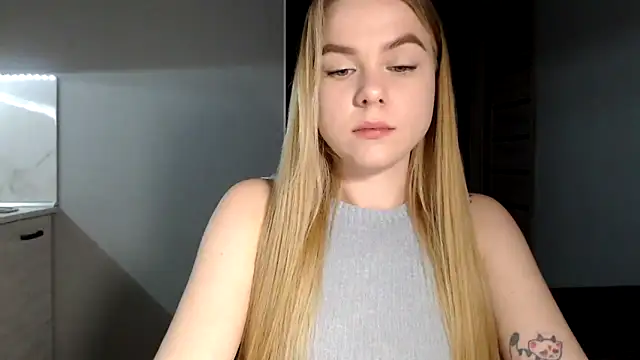 Snapshot of Sunbeam_ chatting on March 18, 2025, 8:26 pm Sunbeam online show from March 18, 2025, 8:26 pm