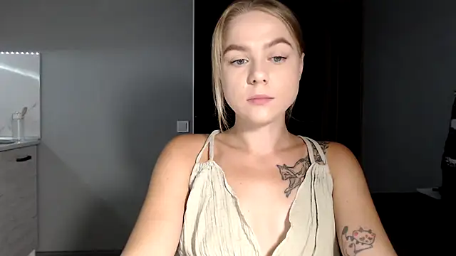 Snapshot of Sunbeam_ chatting on September 10, 2025, 7:35 pm Sunbeam online show from September 10, 2025, 7:35 pm