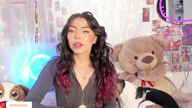 Snapshot of natalie_jaensen chatting on February 8, 2026, 8:17 pm natalie jaensen online show from February 8, 2026, 8:17 pm