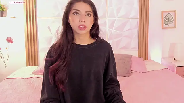 Snapshot of natalie_jaensen chatting on July 11, 2026, 7:47 pm natalie jaensen online show from July 11, 2026, 7:47 pm