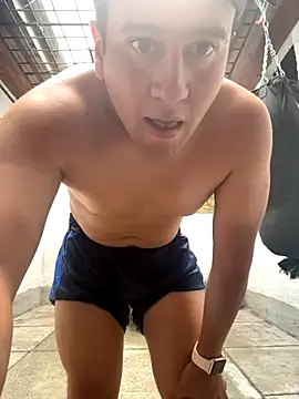 Snapshot of oliver_price1 chatting on September 27, 2025, 7:53 pm oliver price1 online show from September 27, 2025, 7:53 pm