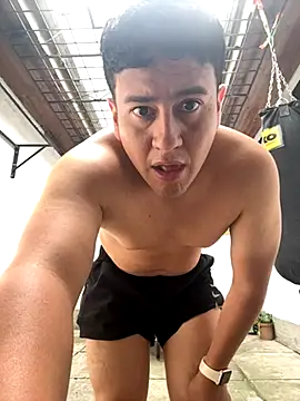 Snapshot of oliver_price1 chatting on October 15, 2025, 7:22 pm oliver price1 online show from October 15, 2025, 7:22 pm