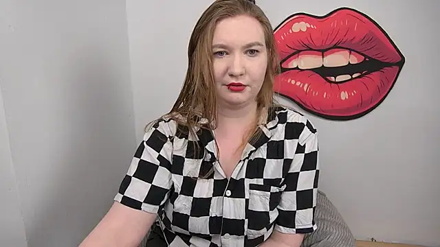 Snapshot of LaraDream chatting on December 4, 2025, 3:44 pm LaraDream online show from December 4, 2025, 3:44 pm