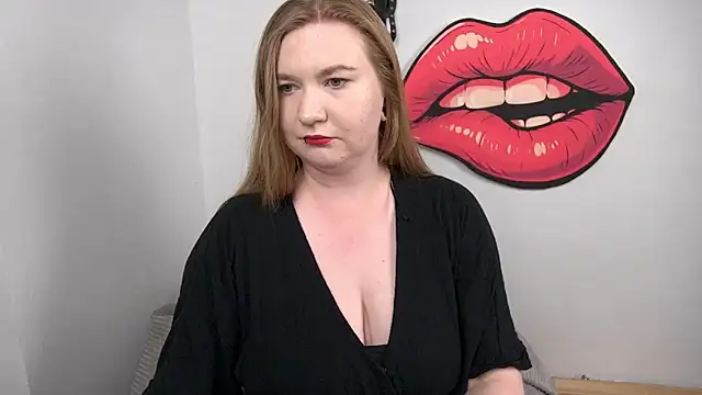 Snapshot of LaraDream chatting on December 1, 2025, 4:30 pm LaraDream online show from December 1, 2025, 4:30 pm