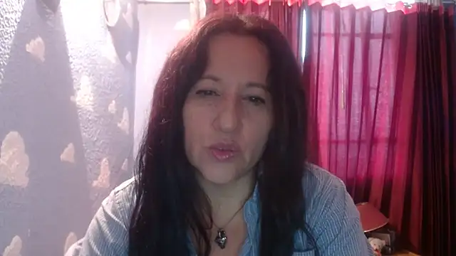 valeriapinter online show from February 17, 2026, 1:08 pm
