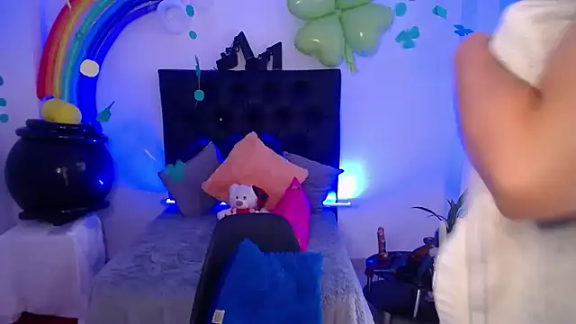 susan smith18 online show from March 15, 2025, 7:16 pm