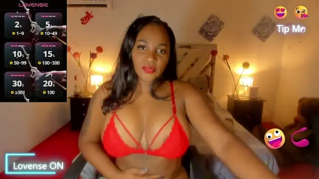 Snapshot of Miagrace chatting on October 9, 2025, 10:32 pm Miagrace online show from October 9, 2025, 10:32 pm