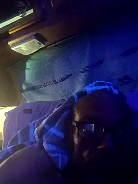 lelandm77 online show from April 23, 2026, 8:54 am